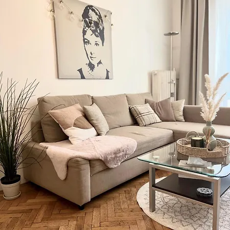 Audrey Hepburn Apartment Cathedral View Top Location Air Conditioned Bratislava Exterior photo