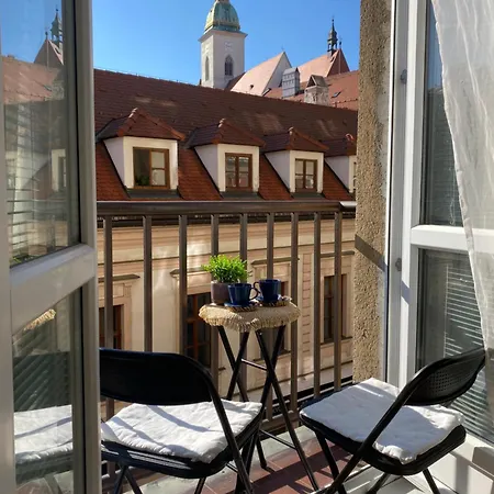 Audrey Hepburn Apartment Cathedral View Top Location Air Conditioned Bratislava Exterior photo