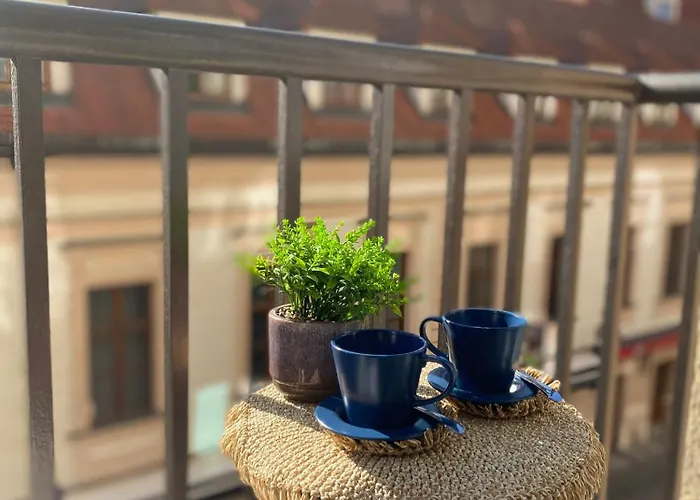 Audrey Hepburn Apartment Cathedral View Top Location Air Conditioned