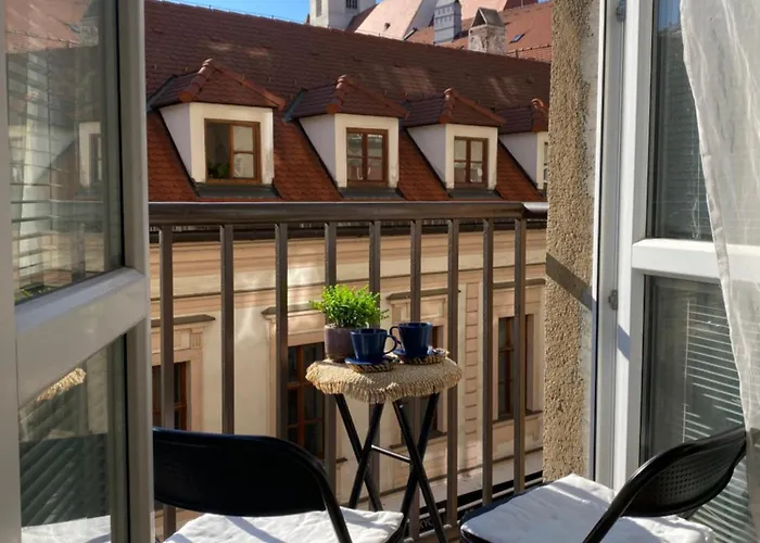 Audrey Hepburn Apartment Cathedral View Top Location Air Conditioned