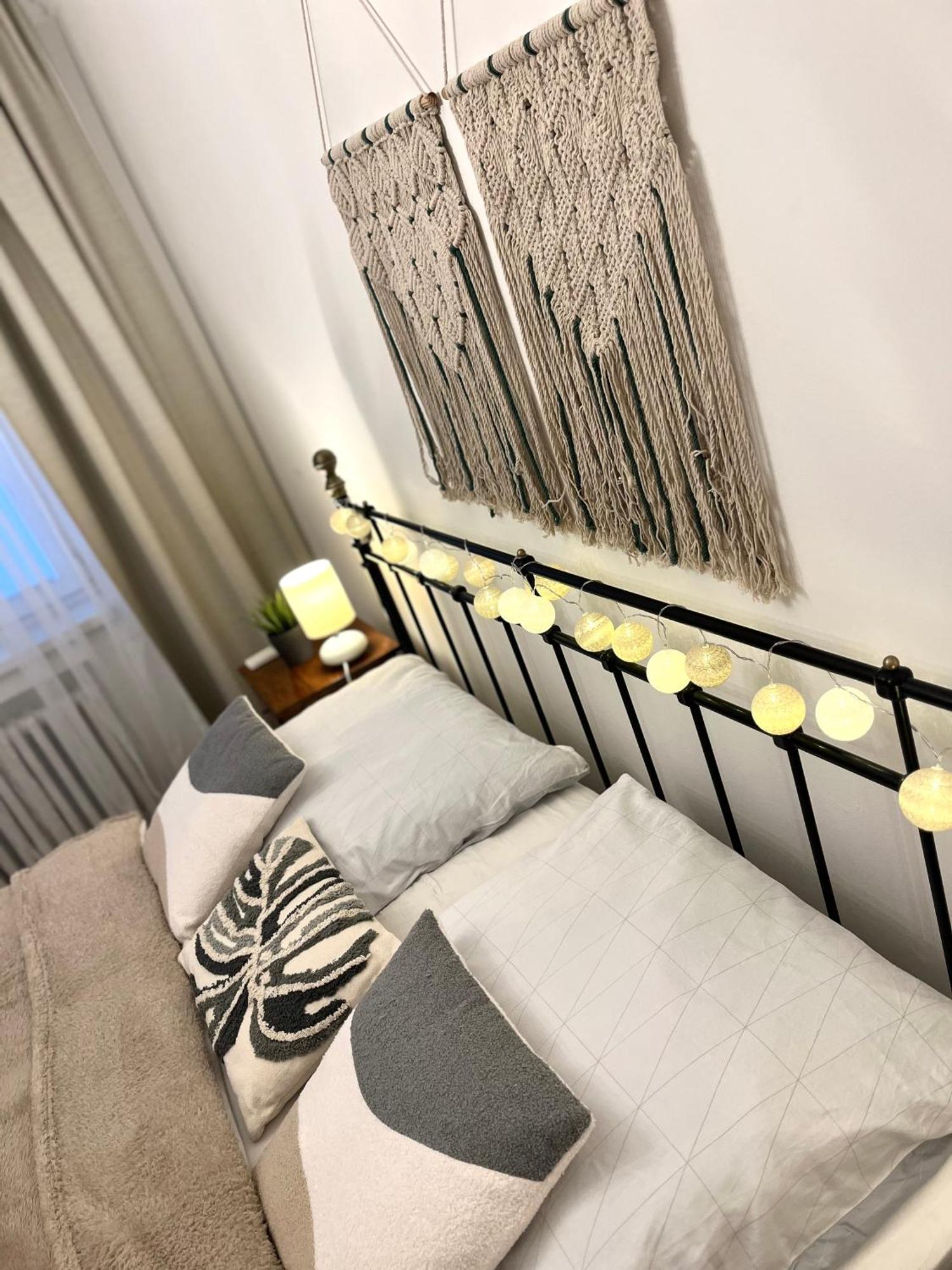 Apartment Audrey Hepburn Apartment Cathedral View Top Location Air Conditioned Bratislava